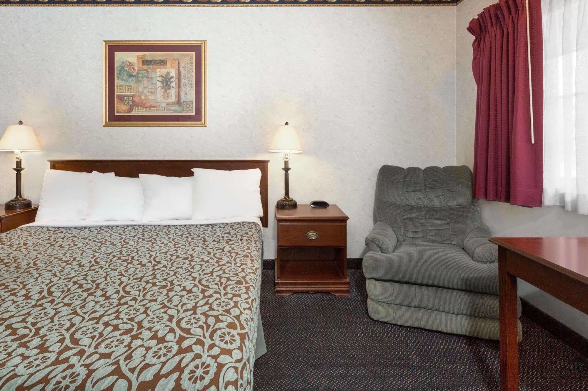 Sunset Inn Costa Mesa Zewnętrze zdjęcie